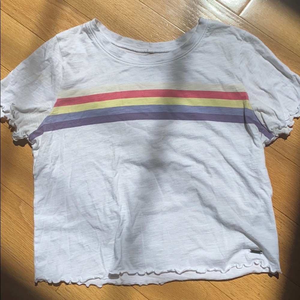 white colored hollister t shirt